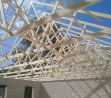 La charpente une fois pos&eacute;.