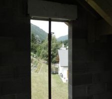 Vue intérieure : Chambre parents NORD. Pas prévu: on voit le clocher de l'église; sympa!