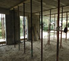 Vue intérieure : baies séjour et cuisine