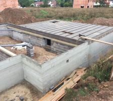 Ça avance. Même par ce temps exécrable ???