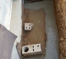 Fondation pour pr&eacute;paration d &eacute;l&eacute;vation  de parpaing