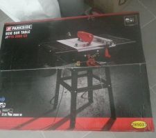 Scie circulaire sur table