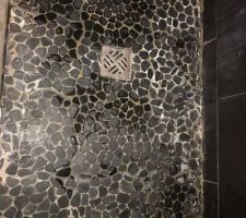 Douche italienne sol en mosaique