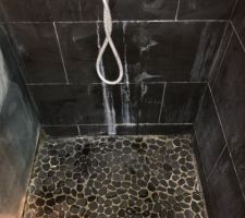 Douche italienne sol en mosaique
