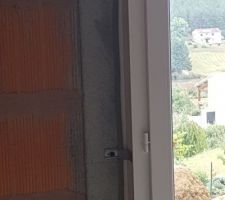 Nouvelle surprise Célia.
Maison pas etanche