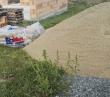 Livraison sable et chaux pour montage du VS