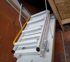 Plancher au-dessus du garage.