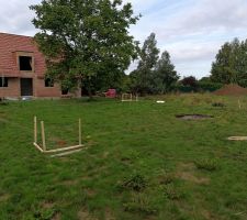 La pose des chaises avant le terrassement