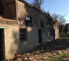 Grange a d&eacute;truire pour cr&eacute;er la voirie