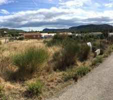 Photos du terrain : 1 500 m&sup2;
Vue sur nos ch&egrave;res corbi&egrave;res