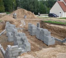 Apr&egrave;s une apr&egrave;s-midi de travail, les angles sont fait :) sur 6 parpaings de 25