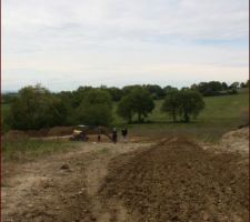 Terrassement du terrain et viabilisation du chemine