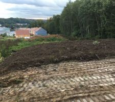 Tallutage vu depuis le
Haut de la butte.. c'est raide on aurait préféré un truc plus progressif