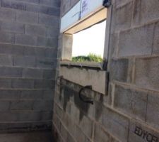 Appui de fenêtre de notre chambre