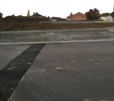 Mur de soutainement sur l'arrière du terrain pour avoir un terrain plat