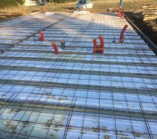 Plancher hourdis et isolation et pose des planelles