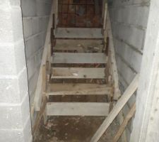 Fondations de l'escalier de service