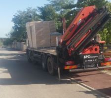 Et un quart de camion d isolant gutex