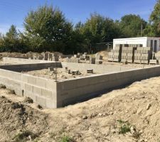 Elévation des murs du vide sanitaire