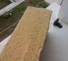 Coupe scie circulaire de part et d autre du panneau bois. Rien à dire