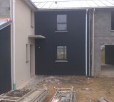 Cr&eacute;pi "Noir Caucase" et "Ton Pierre"