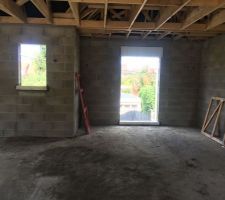 Future chambre parentale  à l'étage avec la pose des appuis