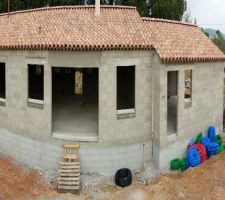 Installation des nouveaux appuis fenêtre.