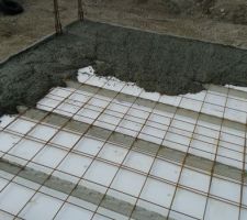 On coule d'abord au niveau des planelles