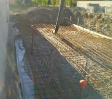 La pompe au niveau de la terrasse beton 400Kg
