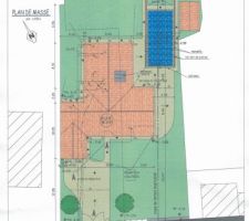 Voil&agrave; le plan de masse de la future maison avec la piscine en place