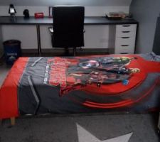 Chambre de mon fils, anciennement pi&egrave;ce &agrave; am&eacute;nager compl&egrave;tement au dessus du garage.