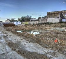 Lot maison, l'argile fait toujours piscine.