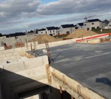 Plancher haut coul&eacute; le 06 Octobre