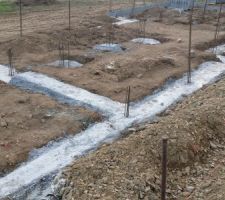 Fondations coul&eacute;es et d&eacute;but du soubassement
