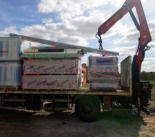Livraison de la marchandise pour l'isolation / placo