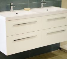 Le meuble de la salle de bain principale (qui nous a couté une belle plus value !)