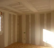 Enduit fini dans la chambre parentale