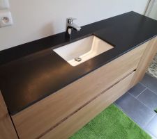 La salle de bain après