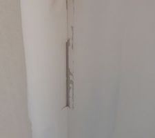 Angle du mur cellier qui n'est toujours pas repris