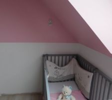 Chambre de notre n°3 en rose et blanc.