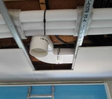 Passage conduit de 150 mm pour hotte