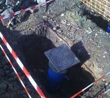 Voici la borne de notre compteur d'eau!!!