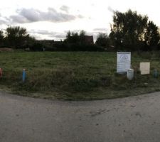 Terrain de 638 m2 
20 m de fa&ccedil;ade x 32 m environ de profondeur 
Viabilis&eacute;