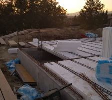 Dalle du RDC de la maison en cours...