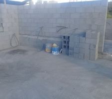 Une pierre apr&egrave;s l'autre