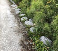 Tas de béton suite au coulage de la dalle de l'étage