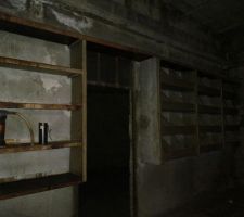 A la gauche de la chambre d'amis, notre future suite parentale, aujourd'hui quasi aveugle!