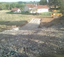 Il a déjà remblayer mais c pas encore fini