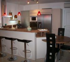 Les luminaires de la cuisine.