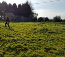 Implantation par le maître d'oeuvre pour que l'on puisse se rendre compte de l'espace au tour de la maison.